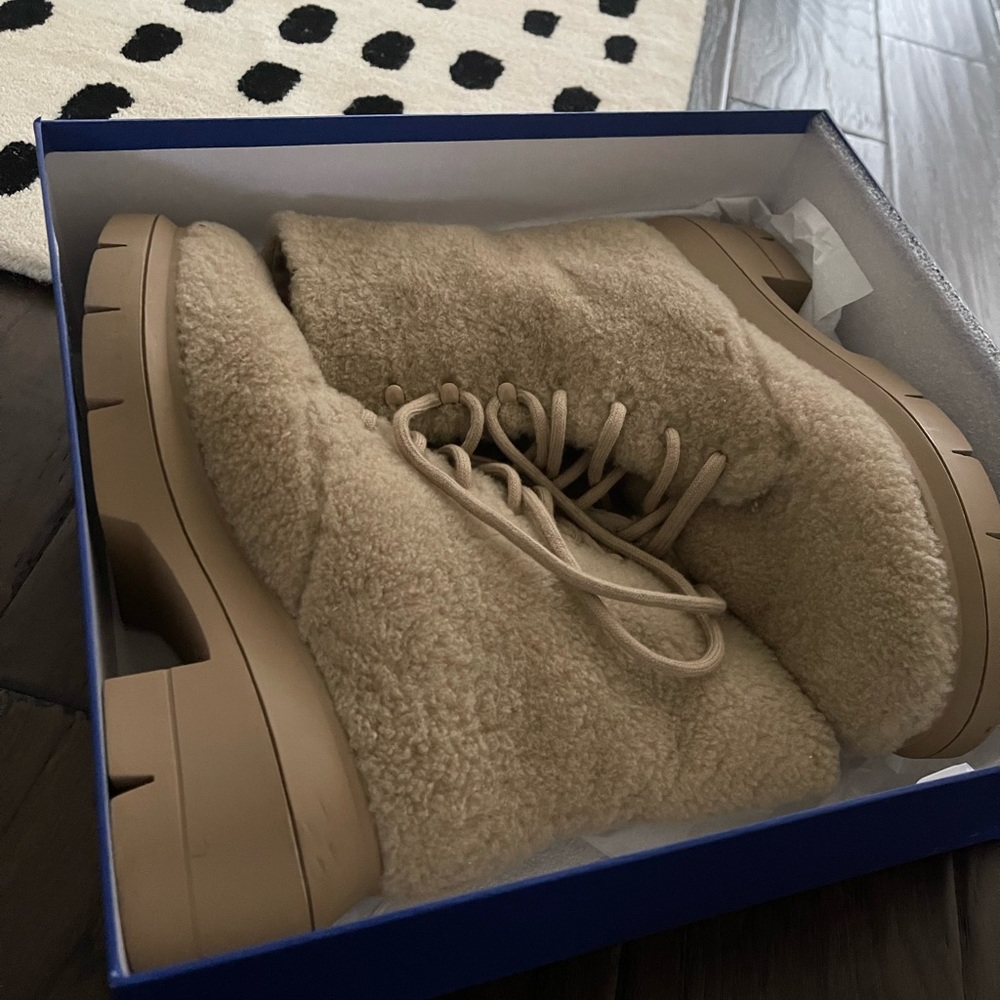 Stuart Weiztman Shearling Lug Boots